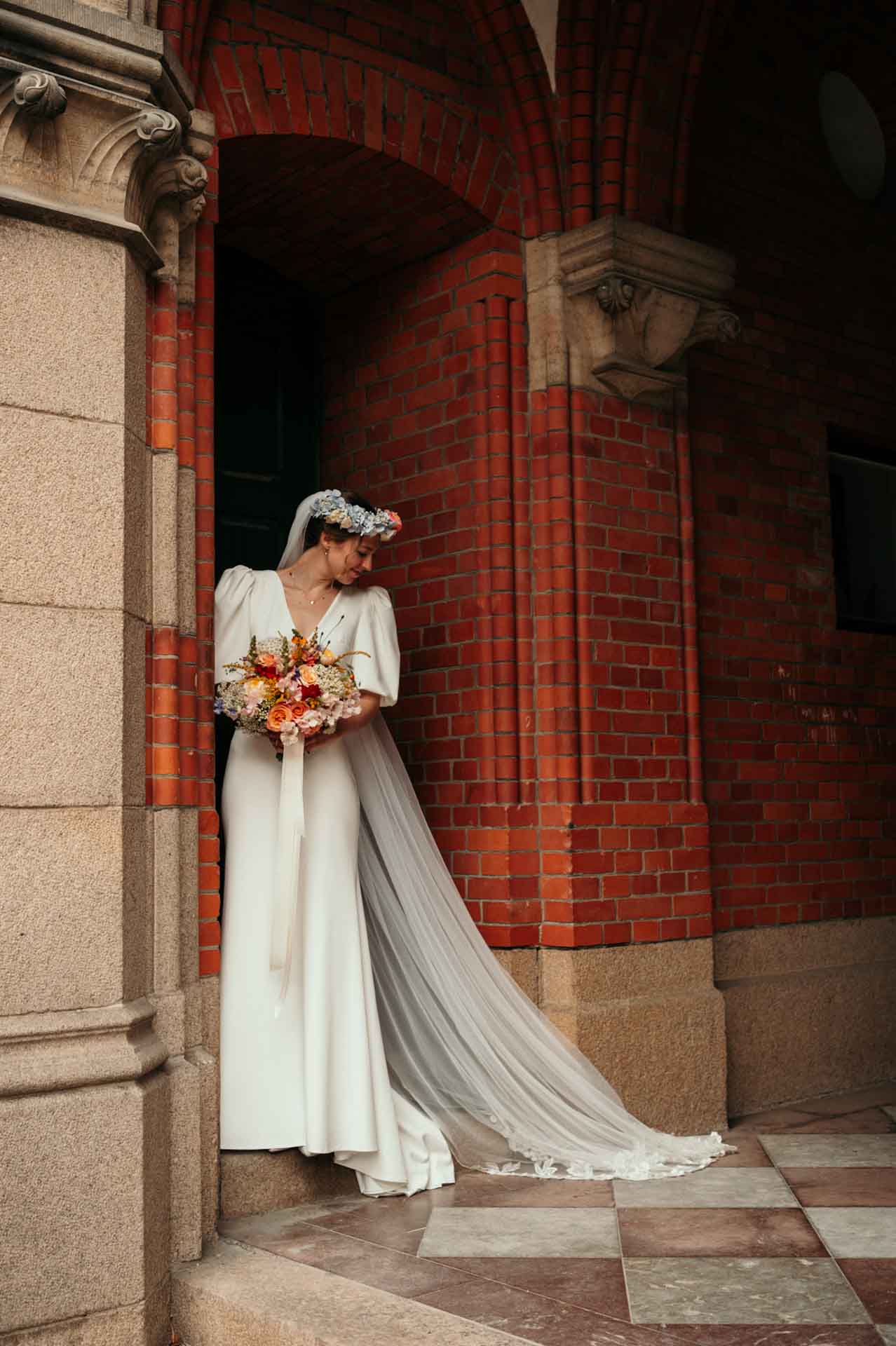Bruid Willemijn in Zweden tijdens reportage door Marloes Bakuwel Fotografie